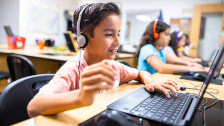 Elementary students in Computer Lab