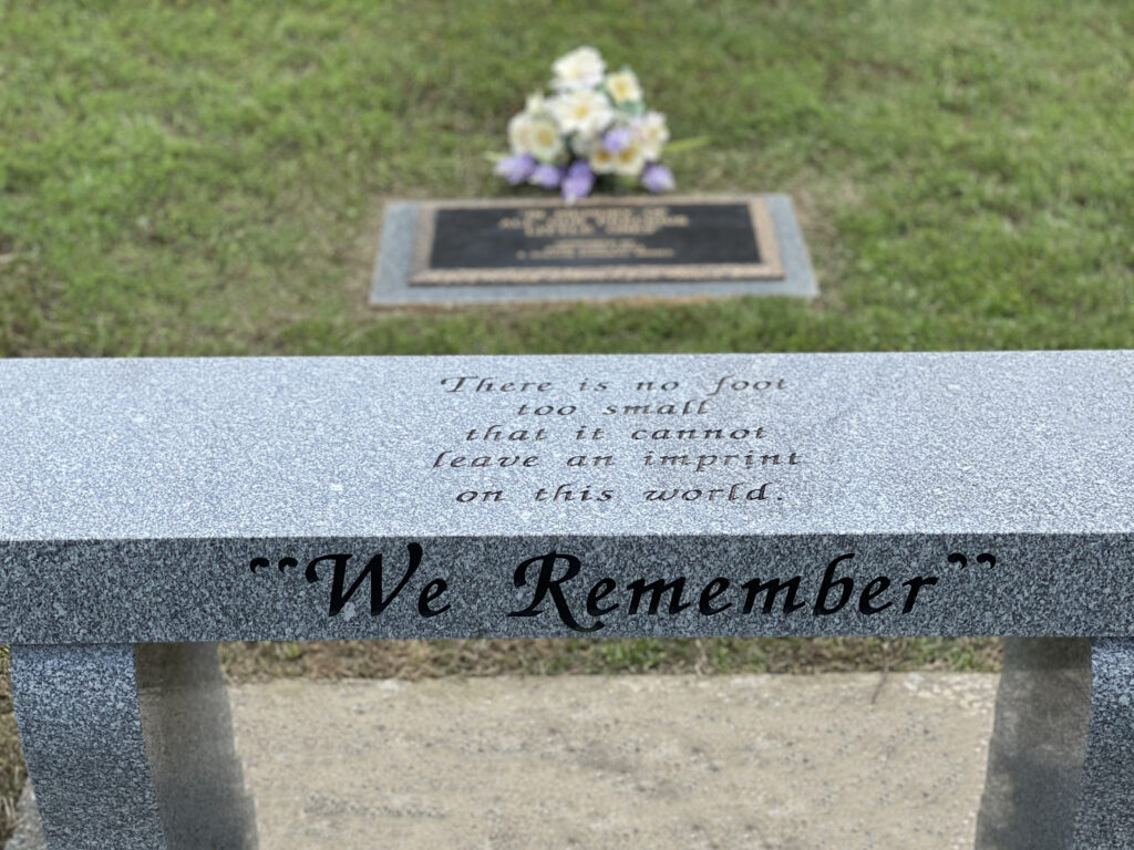 Love lives bench and marker